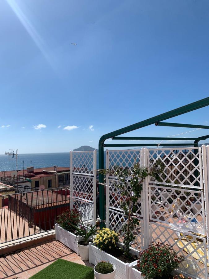 B&B La Dimora Di Nonno Lucio Pozzuoli Exterior photo