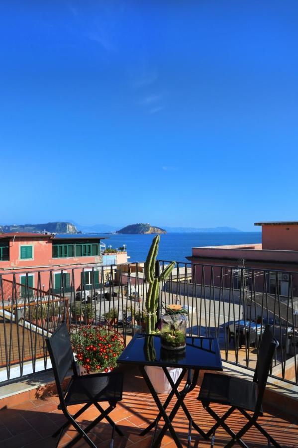 B&B La Dimora Di Nonno Lucio Pozzuoli Exterior photo